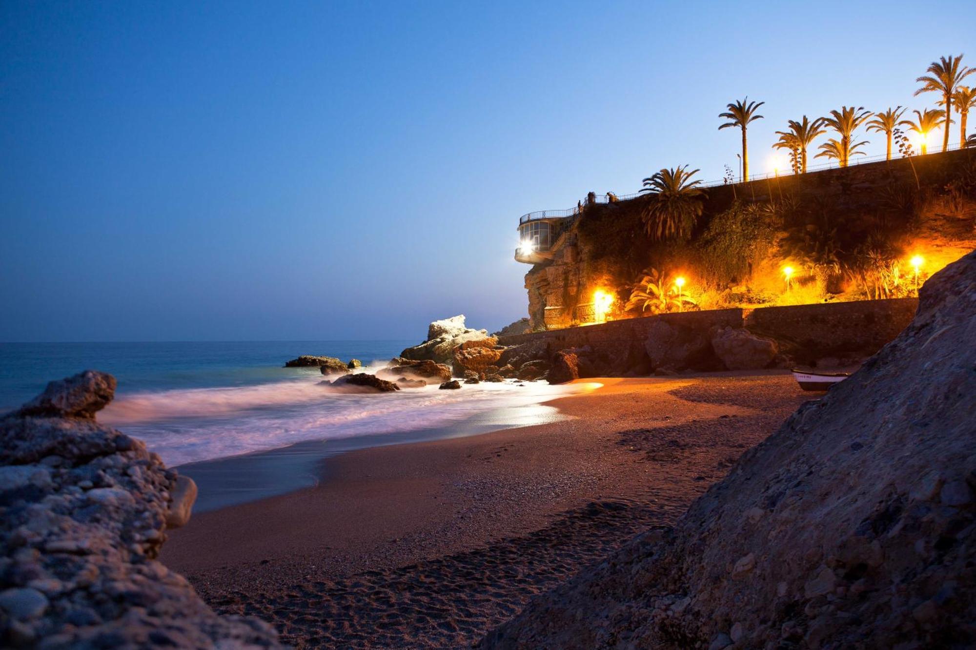 At Almoraide Rooms Suites (Adults Only) Nerja Exterior photo