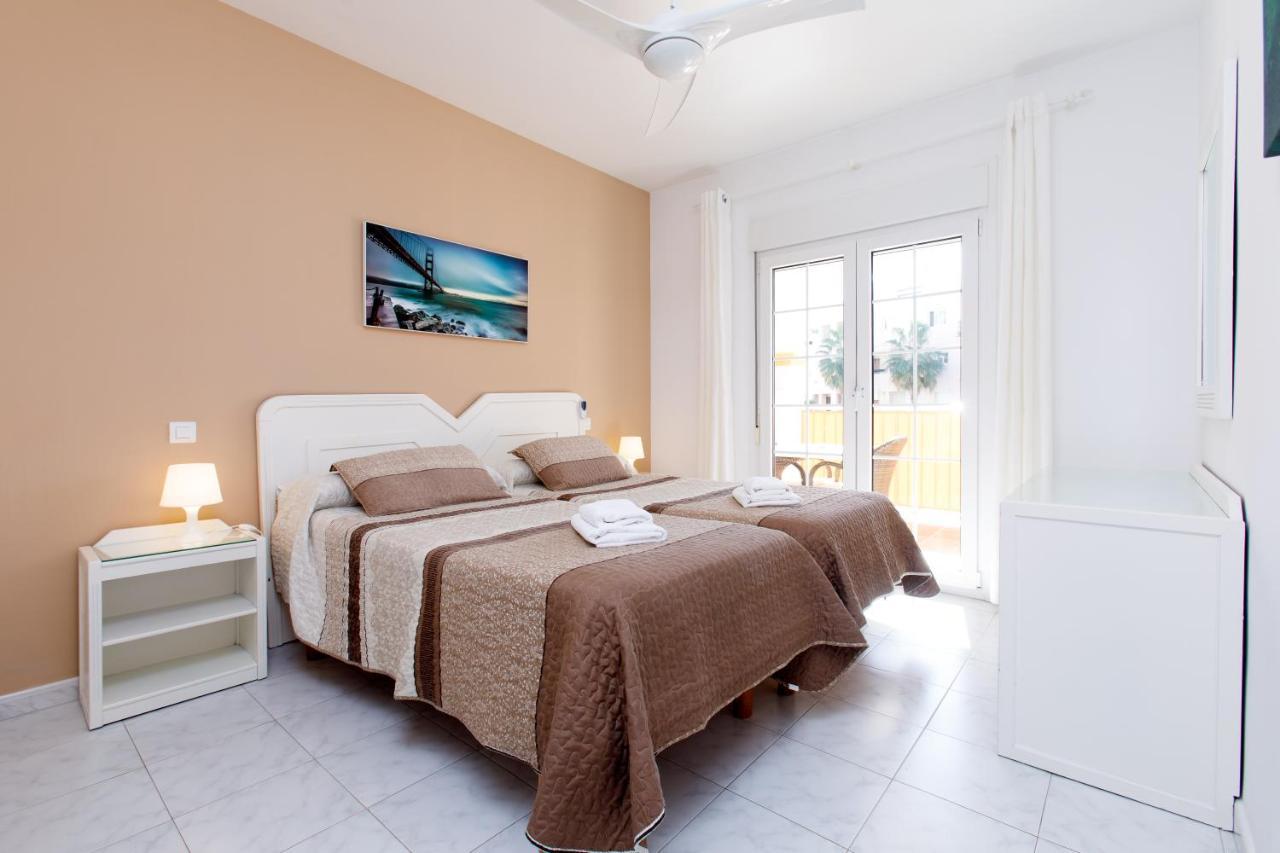 At Almoraide Rooms Suites (Adults Only) Nerja Exterior photo